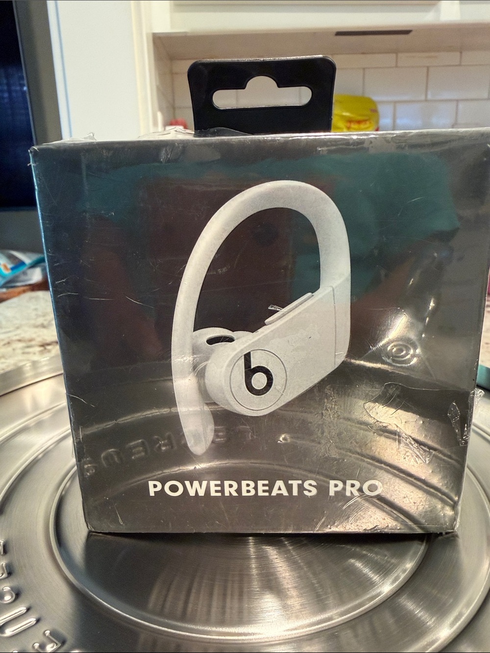 Beats by Dre Powerbeats Pro Wireless Earbuds - White